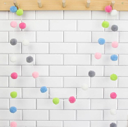 Гирлянда на веревке с помпончиками 3 см х 30 шт х 3 м, №2 ассорти